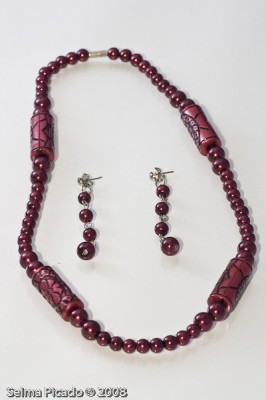 Conjunto Colar + Brincos Bordô
